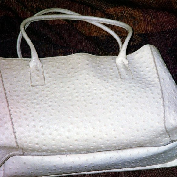 GUIAS Peacock Embossed Leather Ivory Tote Bag - Picture 2 of 3